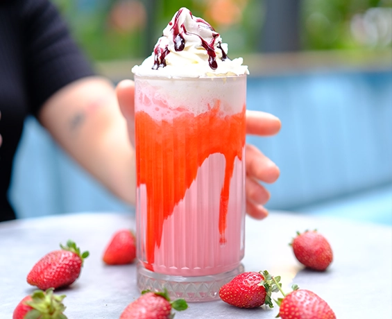 Çilekli Milkshake