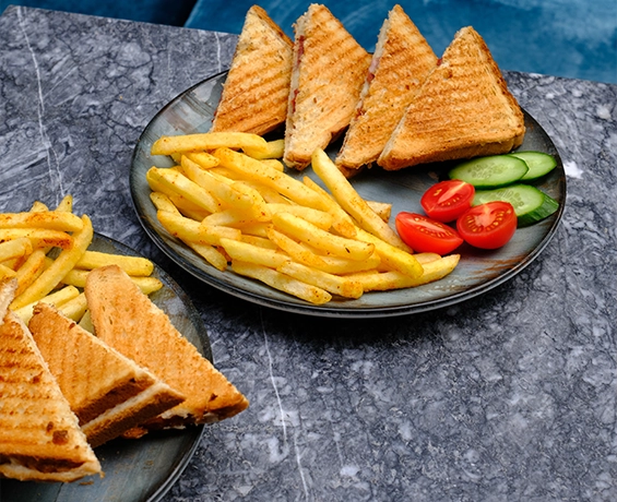 Sucuklu Tost